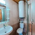 зора