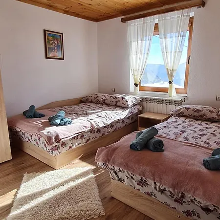 度假居 зора 切佩拉雷