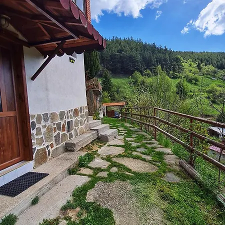 Vakantiehuis зора